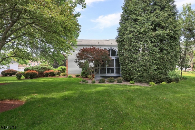 13 Daniel Dr