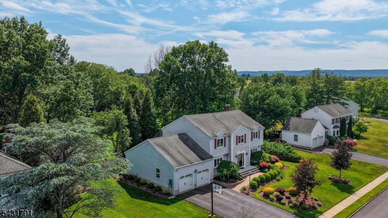 13 Daniel Dr