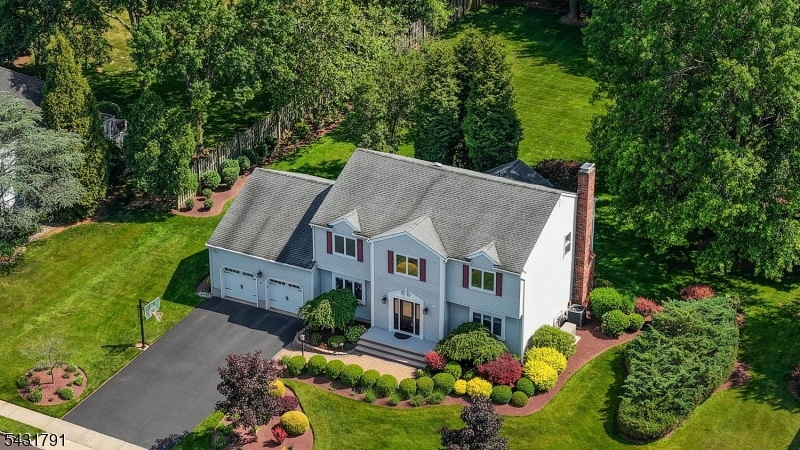 13 Daniel Dr