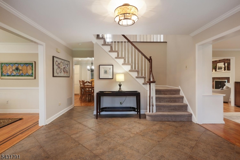 13 Daniel Dr
