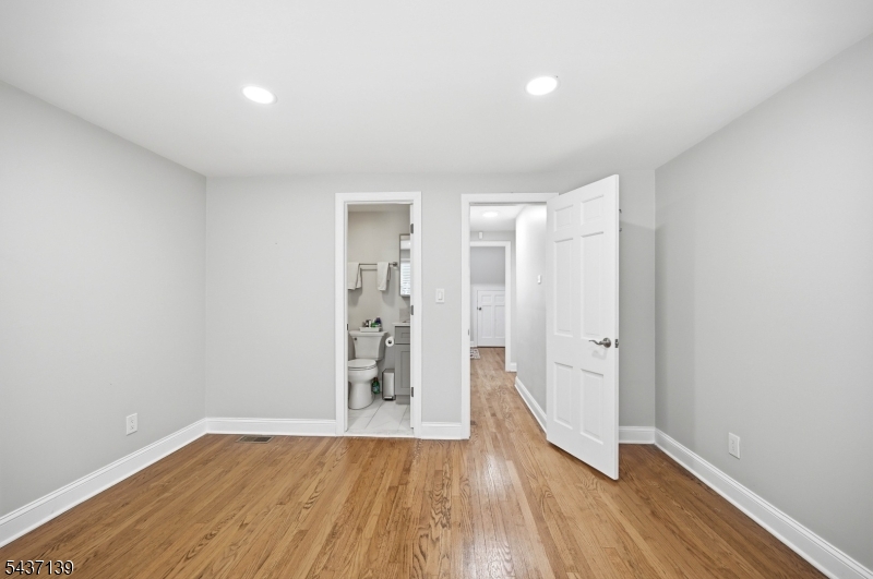 48 W Cedar St