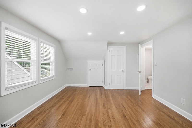 48 W Cedar St