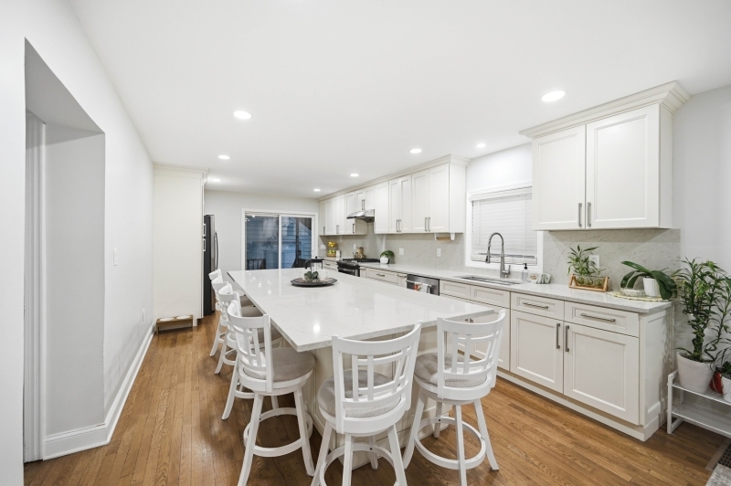 48 W Cedar St