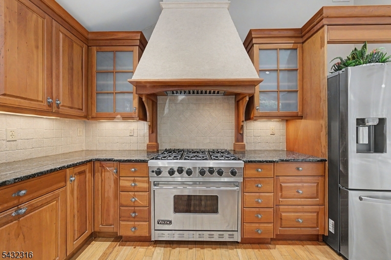 1127 Dark Moon Rd