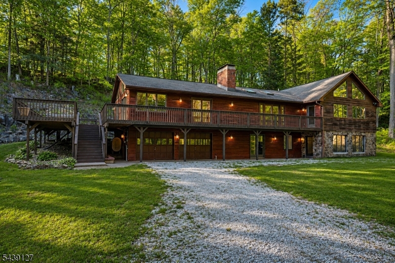 1127 Dark Moon Rd