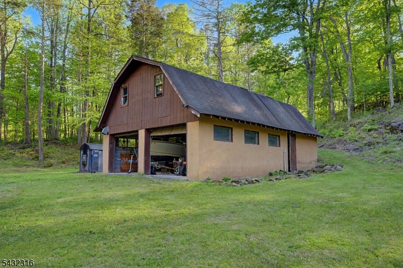 1127 Dark Moon Rd