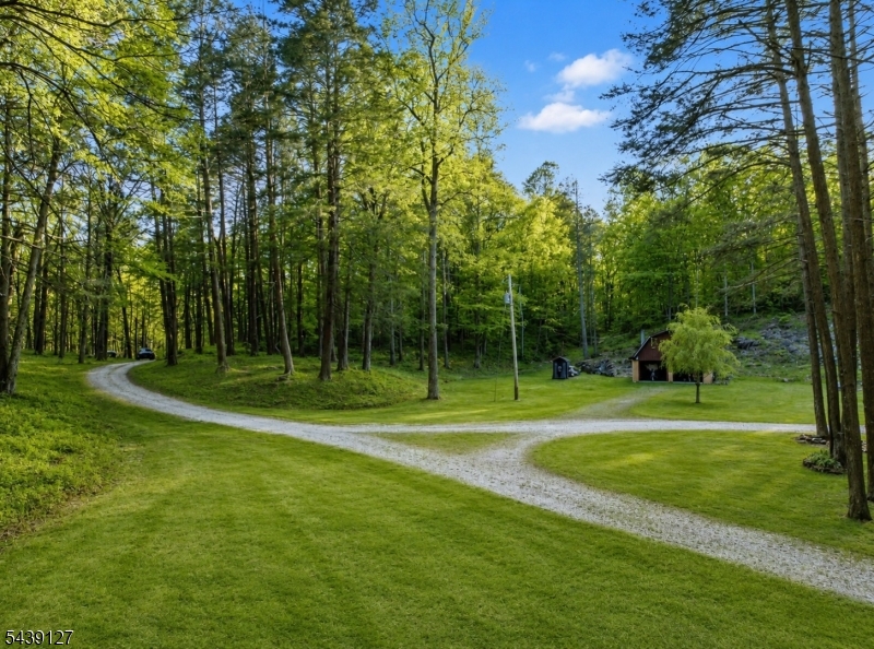 1127 Dark Moon Rd