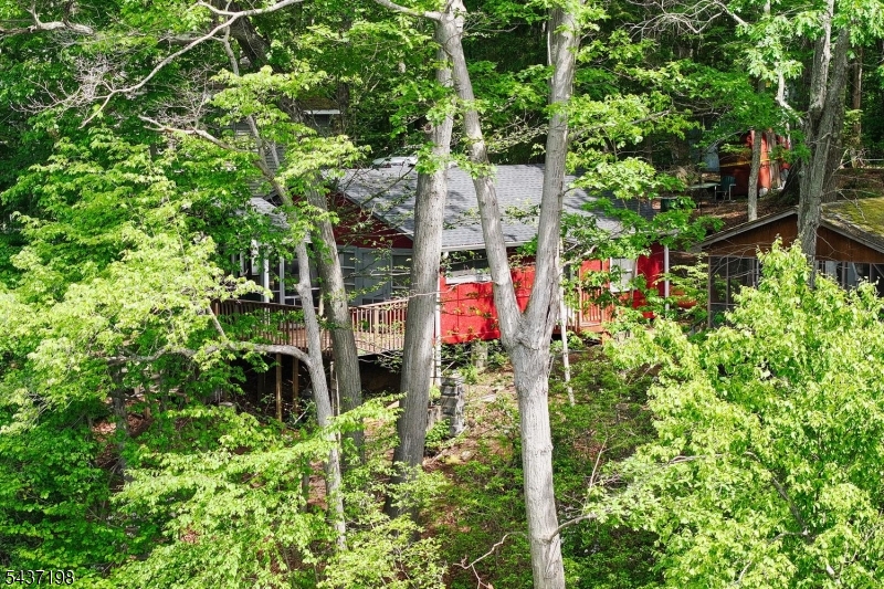 188 Longwood Lake