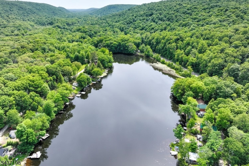 188 Longwood Lake