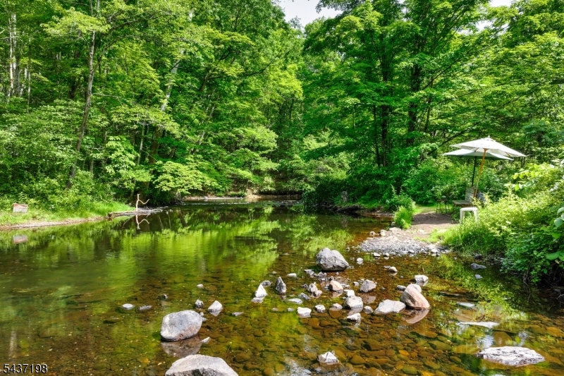 188 Longwood Lake