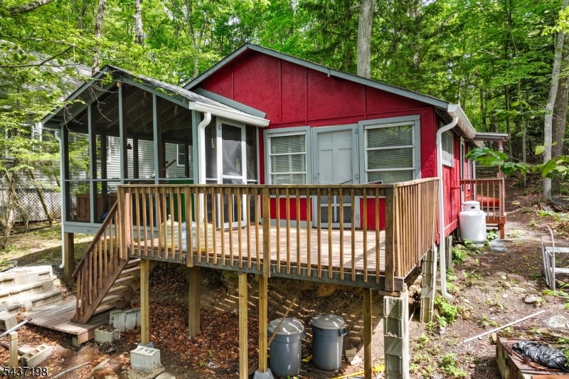 188 Longwood Lake
