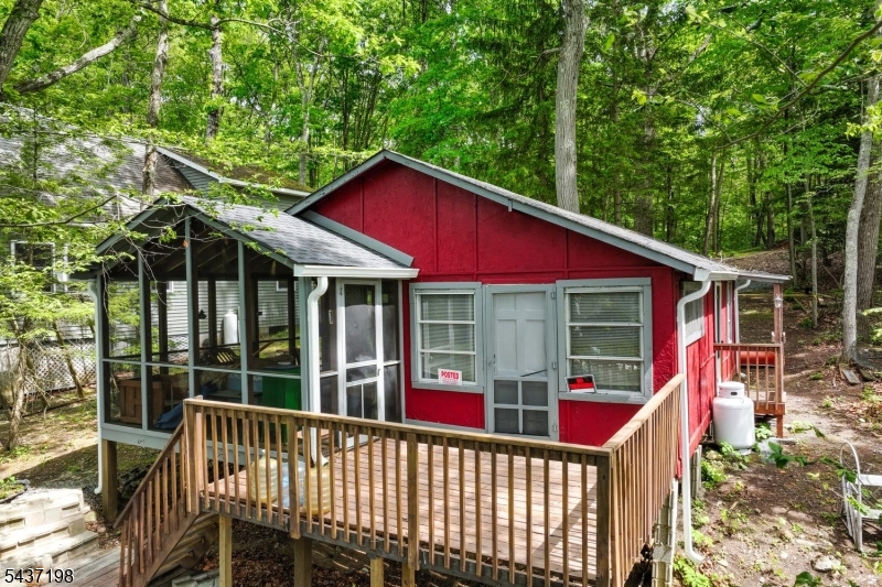 188 Longwood Lake