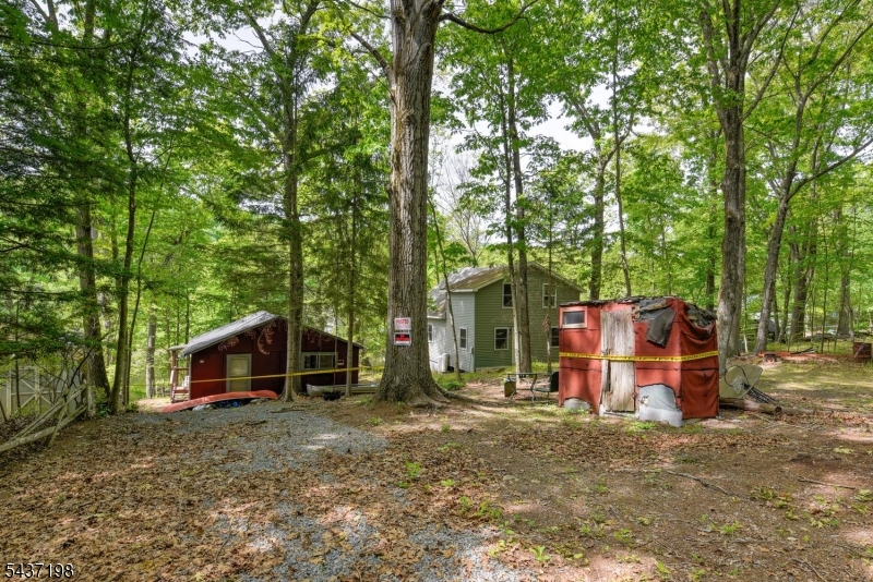 188 Longwood Lake