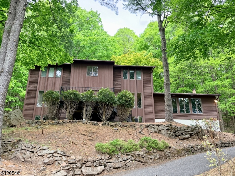 828 Star View Way