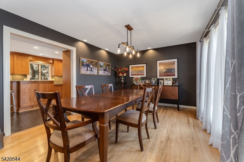 828 Star View Way