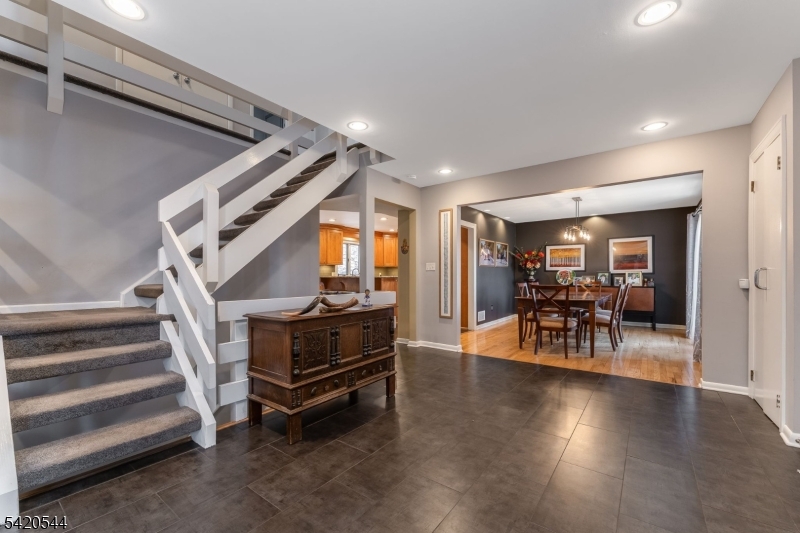 828 Star View Way