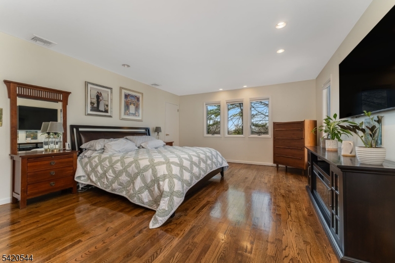 828 Star View Way