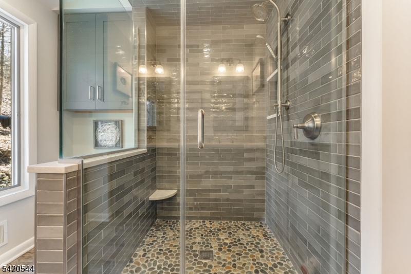 828 Star View Way
