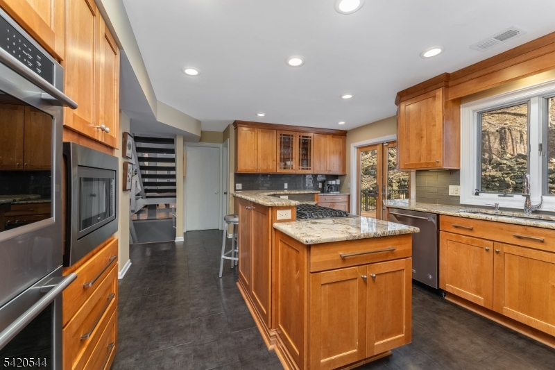 828 Star View Way