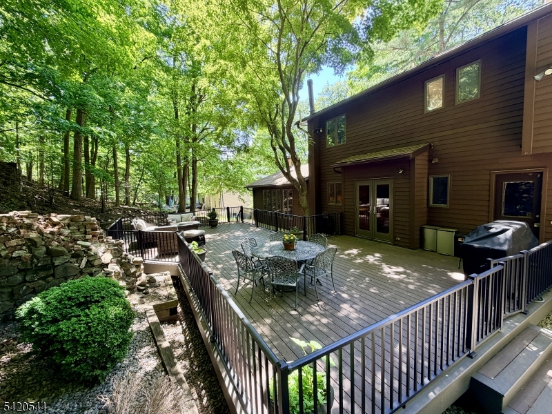 828 Star View Way