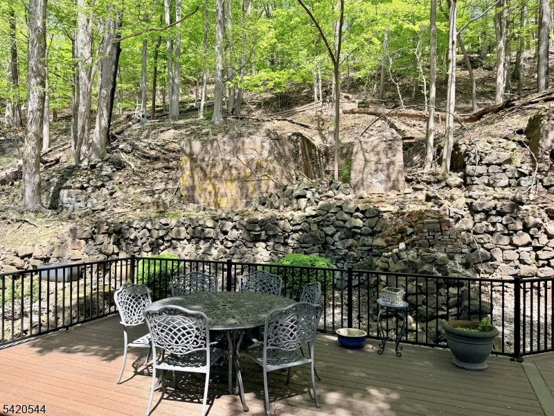 828 Star View Way