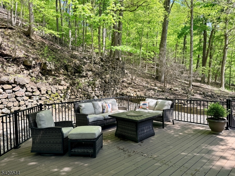 828 Star View Way