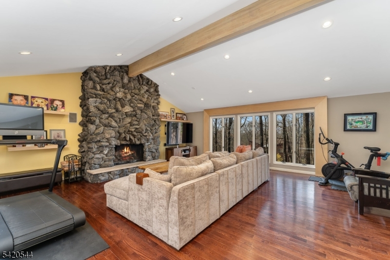 828 Star View Way