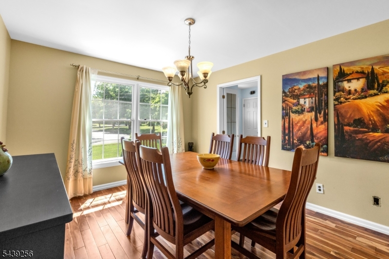 283 Floral Dr
