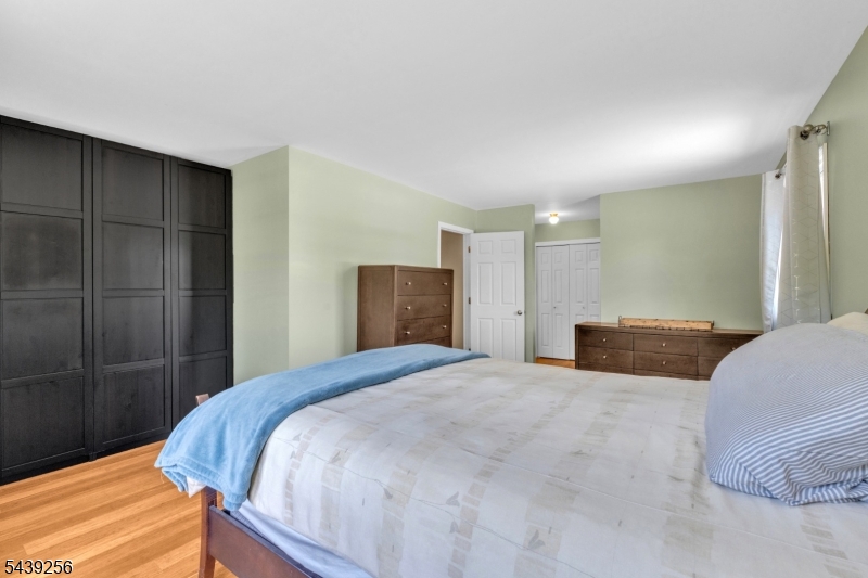 283 Floral Dr