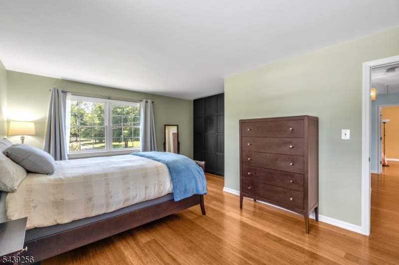 283 Floral Dr