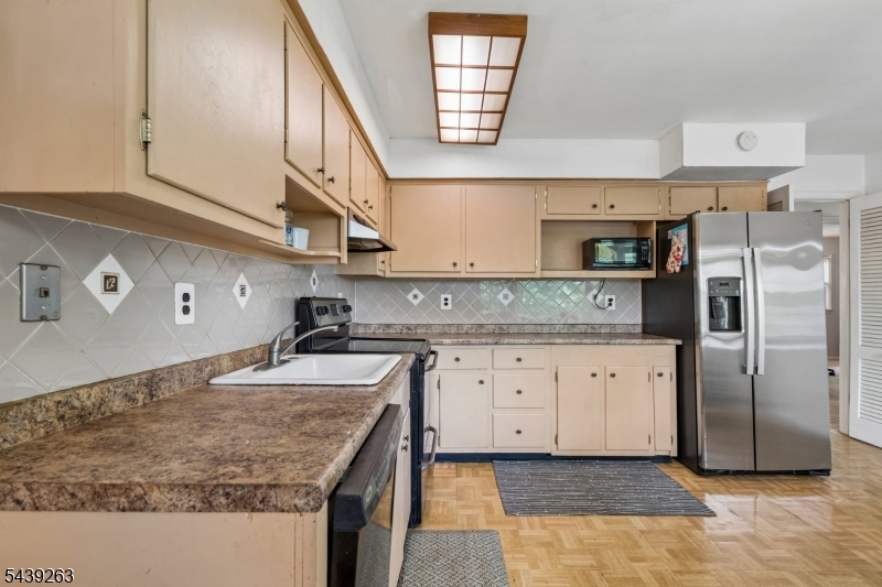 44 Korwel Cir