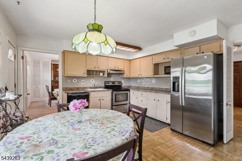44 Korwel Cir