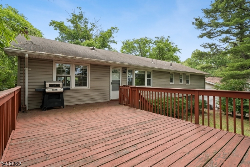44 Korwel Cir