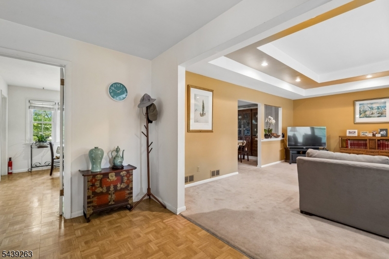 44 Korwel Cir