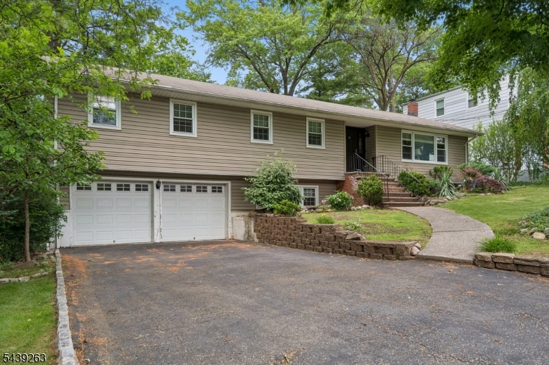 44 Korwel Cir