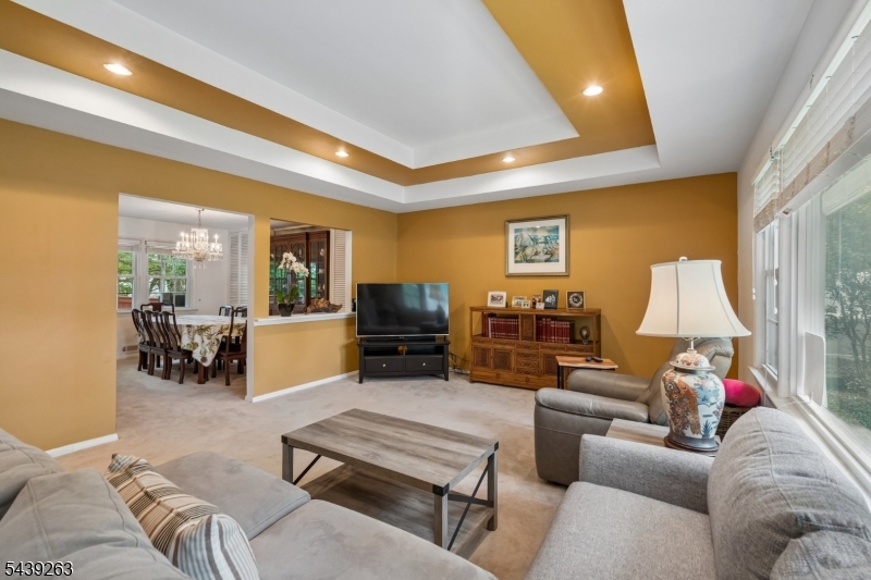 44 Korwel Cir