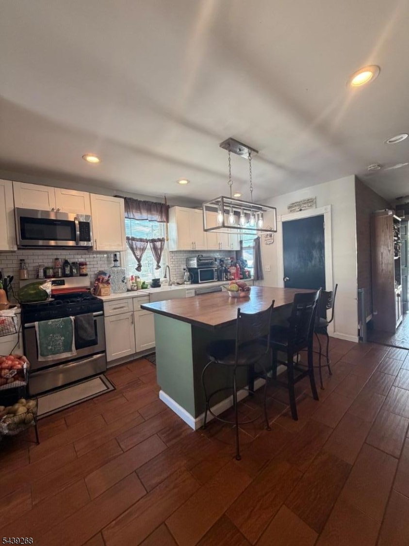 305 Leland Ave