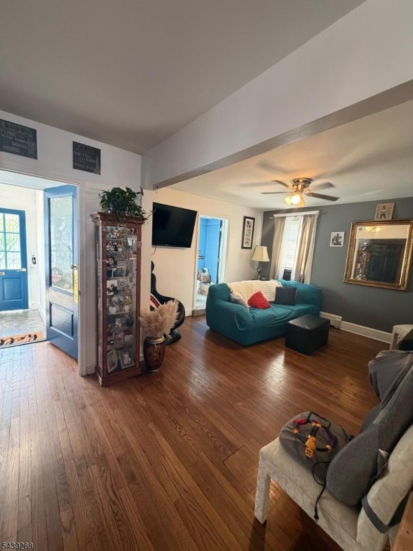 305 Leland Ave