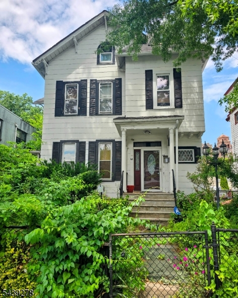 65 Lincoln St