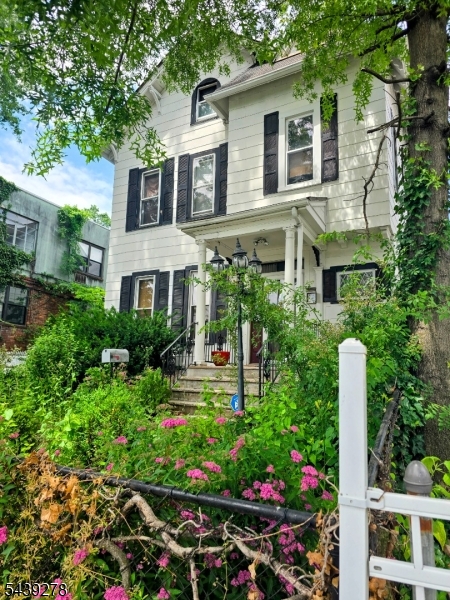 65 Lincoln St