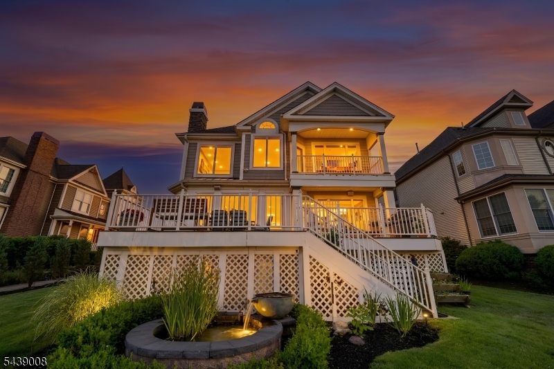 23 Lighthouse Dr