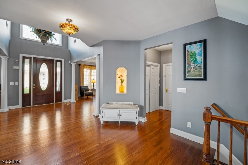 23 Lighthouse Dr