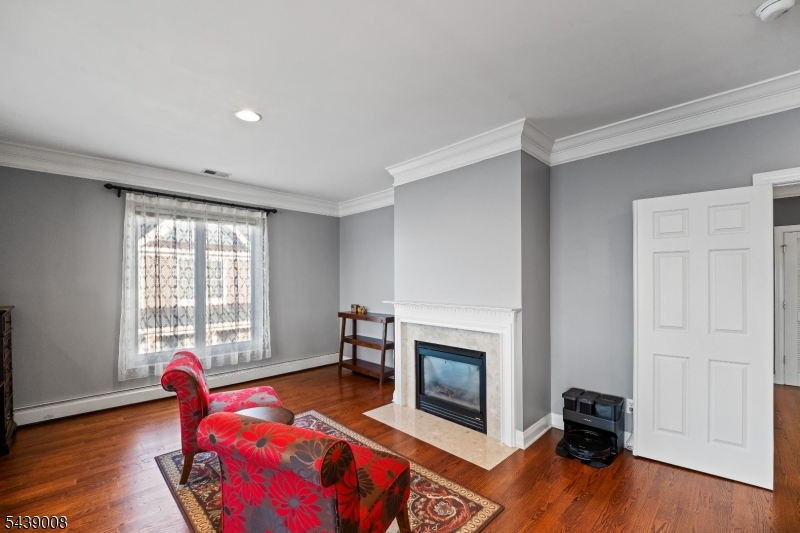 23 Lighthouse Dr