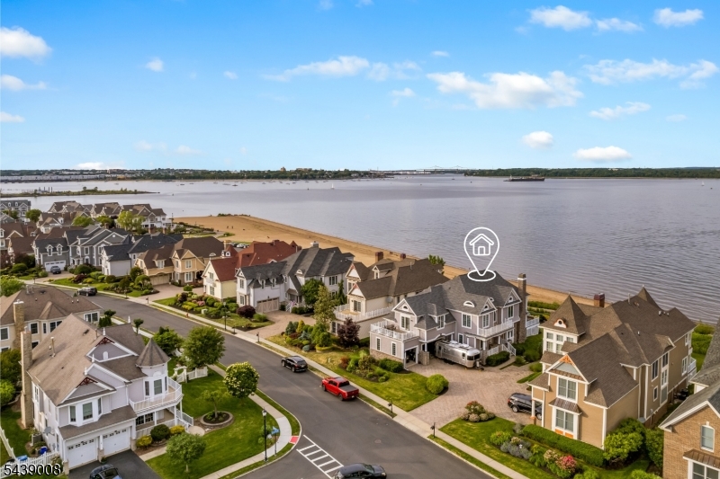 23 Lighthouse Dr
