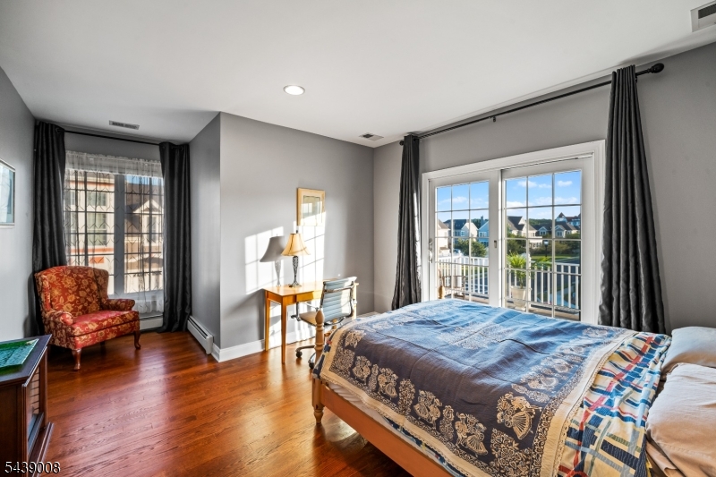 23 Lighthouse Dr