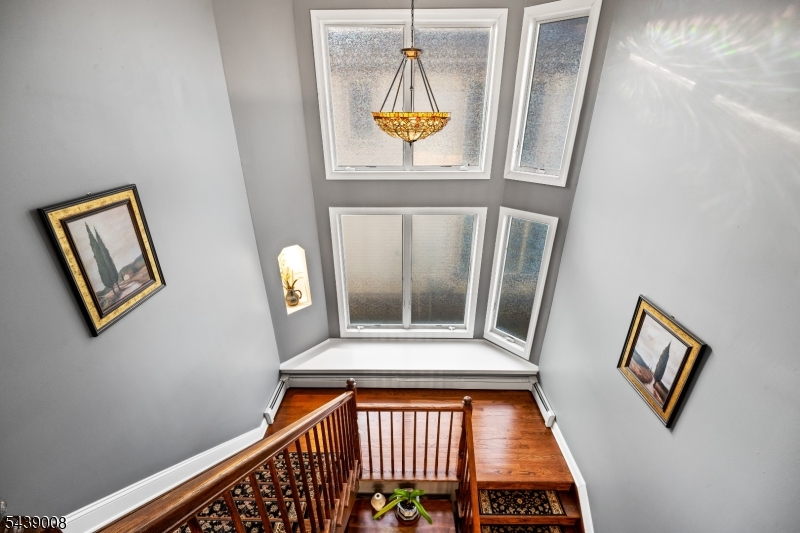 23 Lighthouse Dr