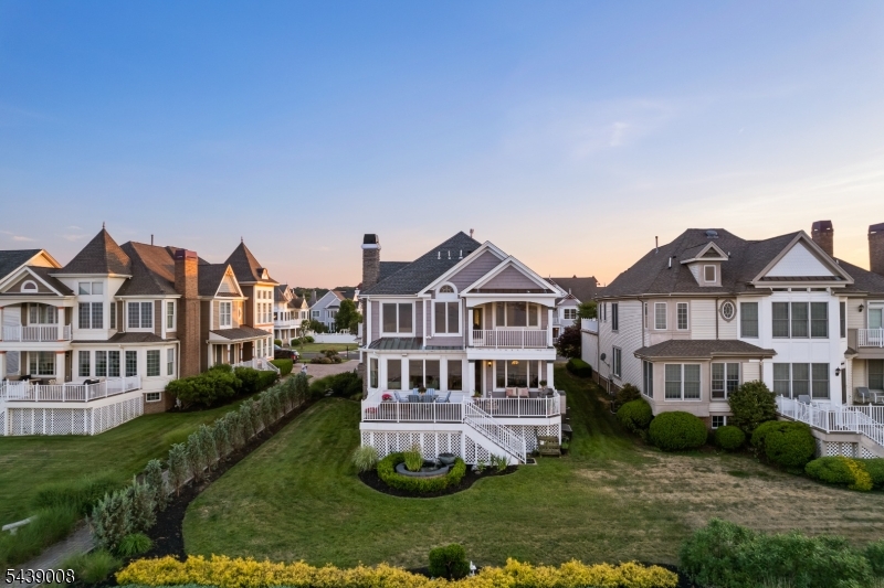 23 Lighthouse Dr