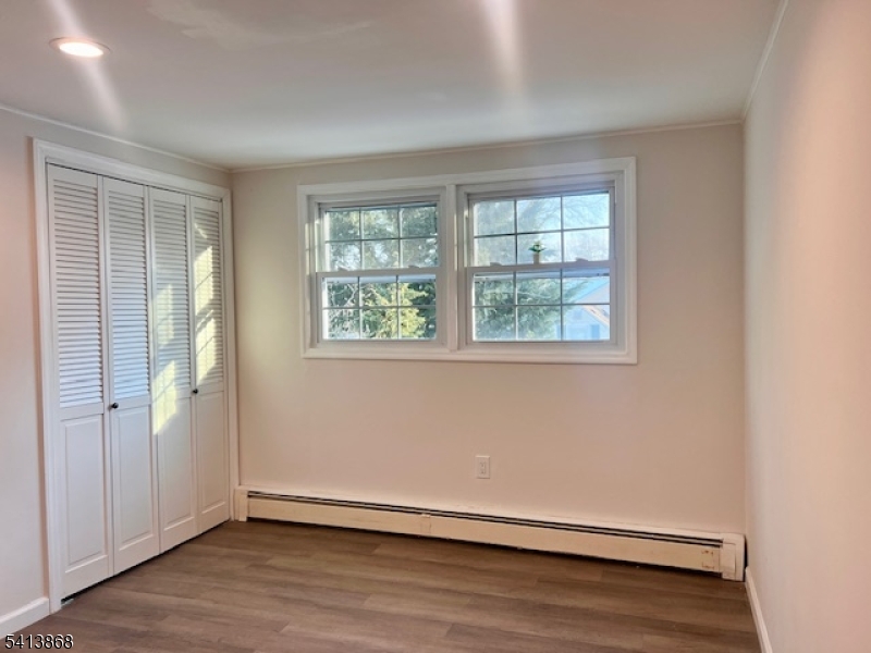 168 Oak Street (168)