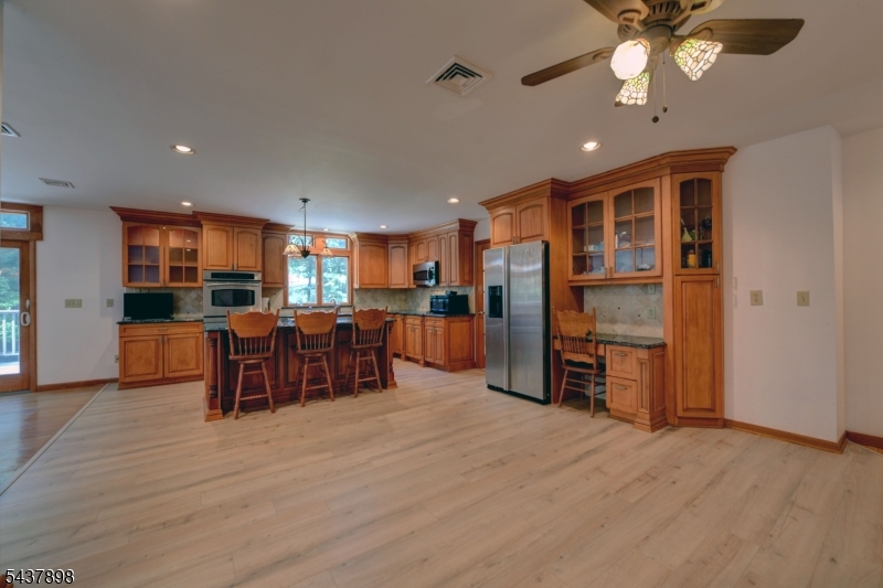 34 Knoll Rd