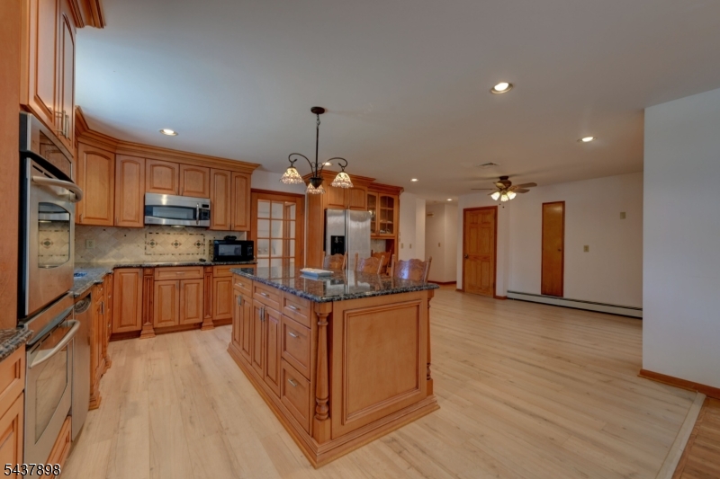 34 Knoll Rd